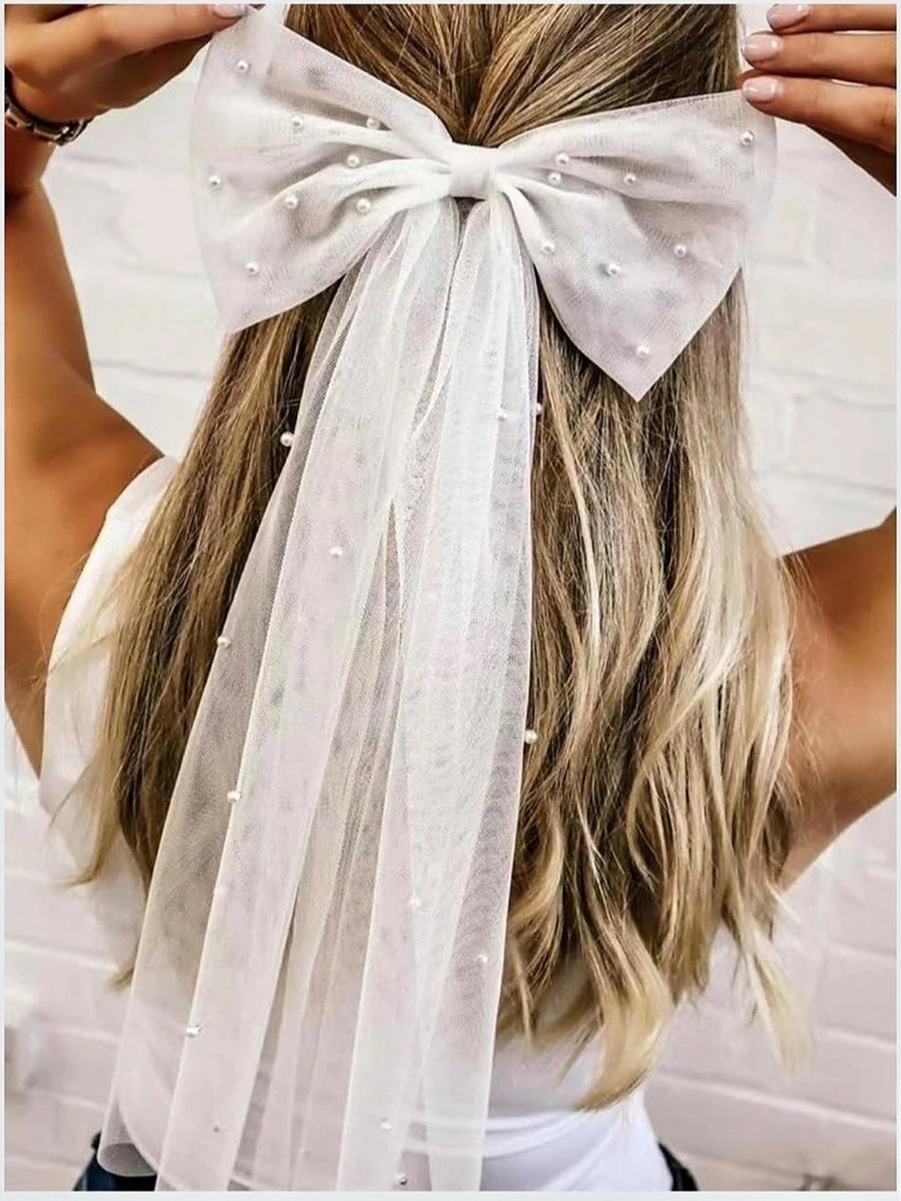 Pearl Tulle Bow Hair Accessory in White